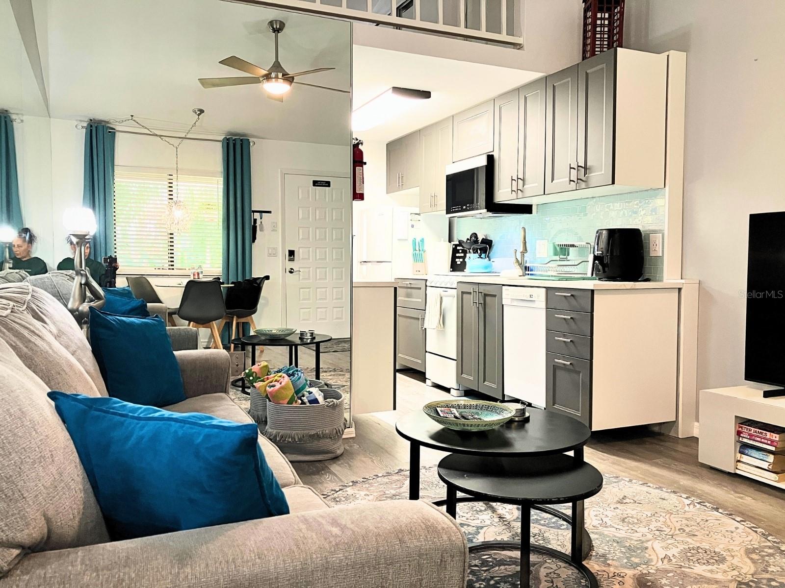 PARADISE LAKES RESORT CONDO - Residential