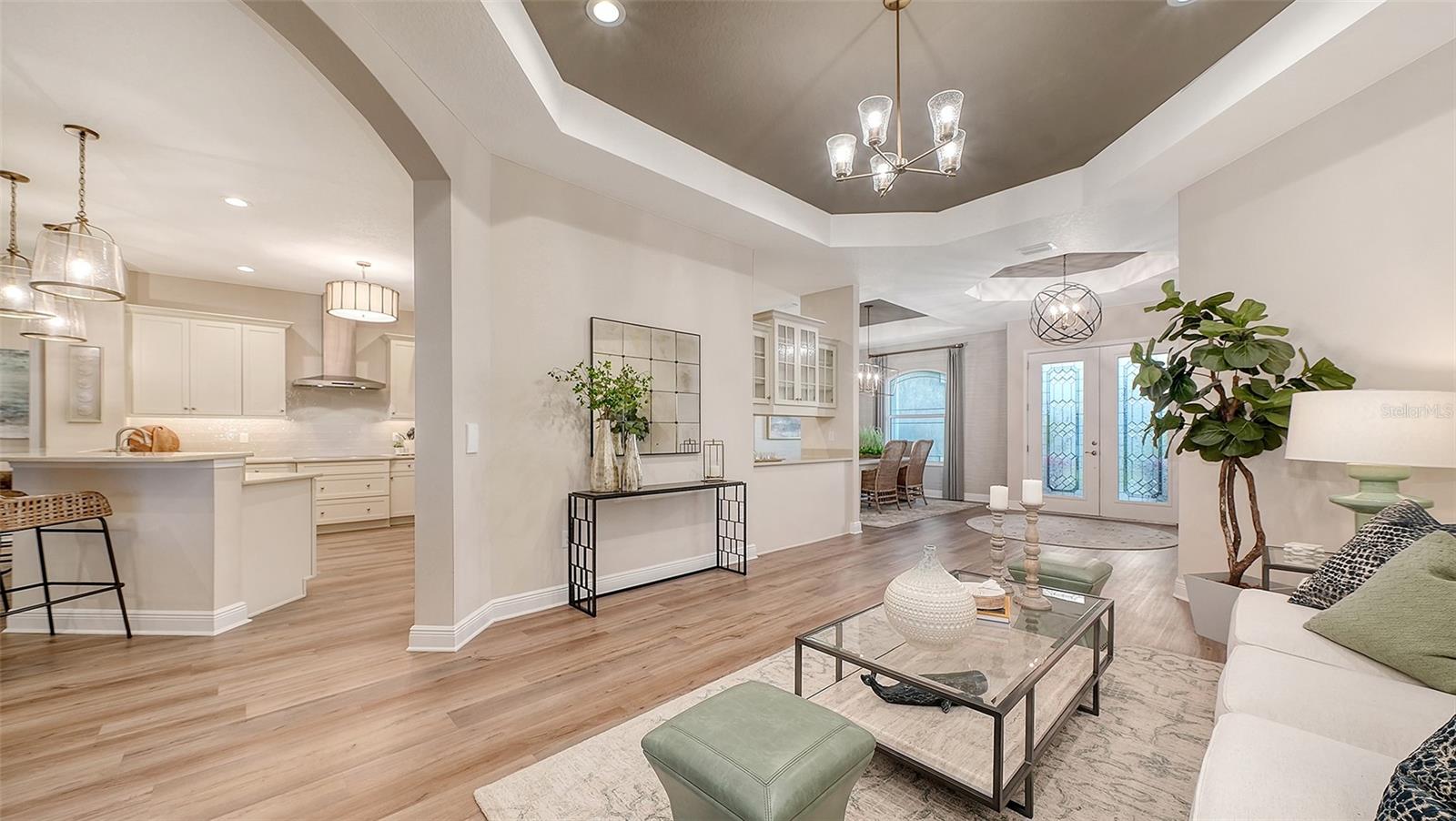 HAMPTON LAKES - Residential
