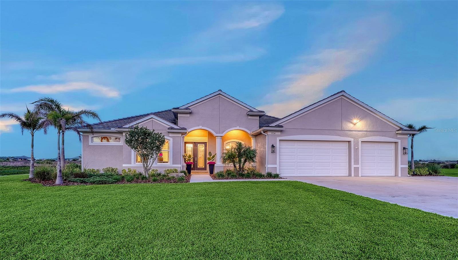 HAMPTON LAKES - Residential