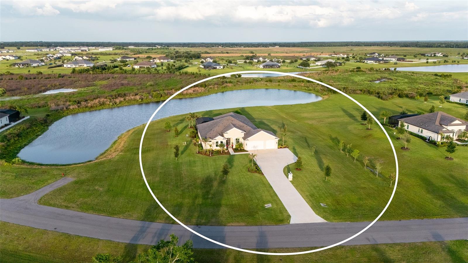 HAMPTON LAKES - Residential