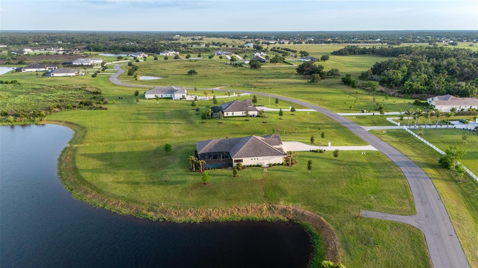 HAMPTON LAKES - Residential