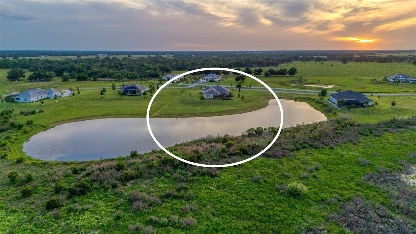 HAMPTON LAKES - Residential