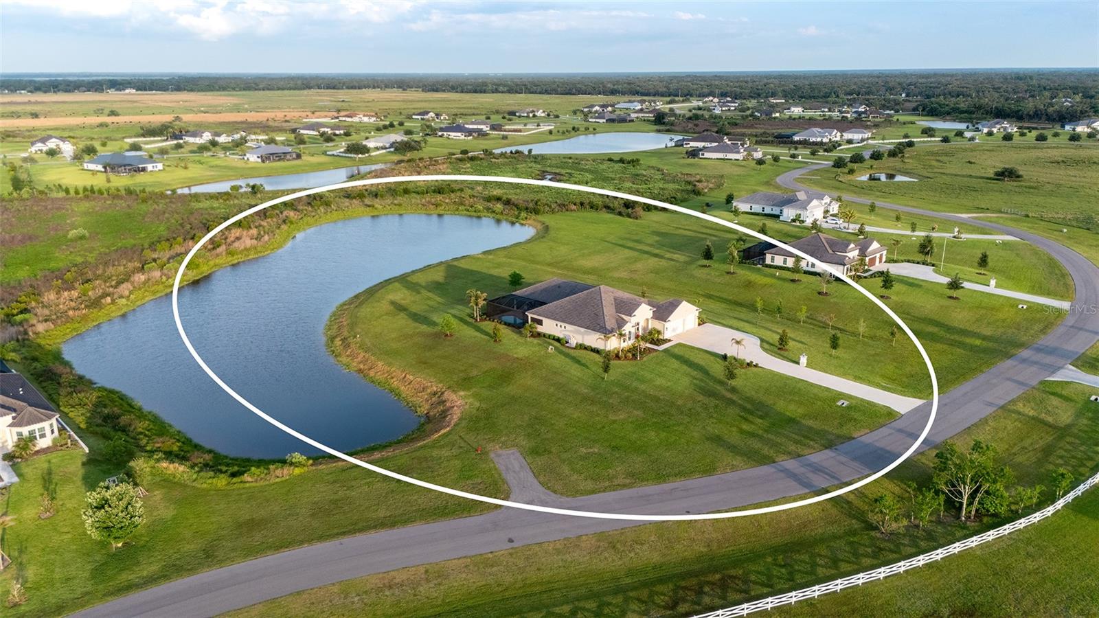 HAMPTON LAKES - Residential