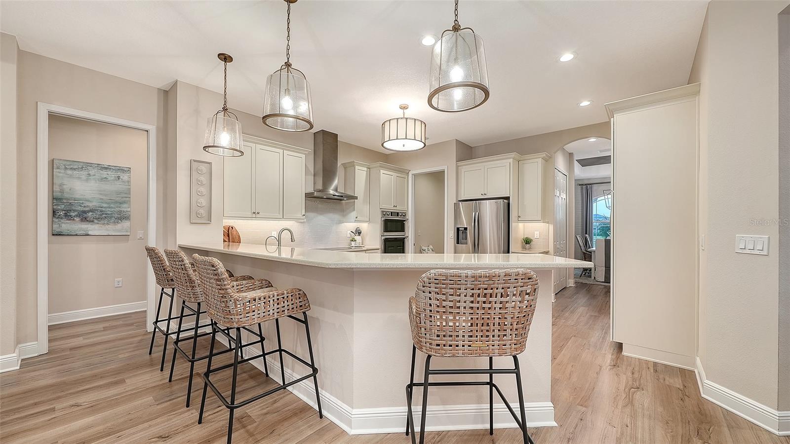 HAMPTON LAKES - Residential
