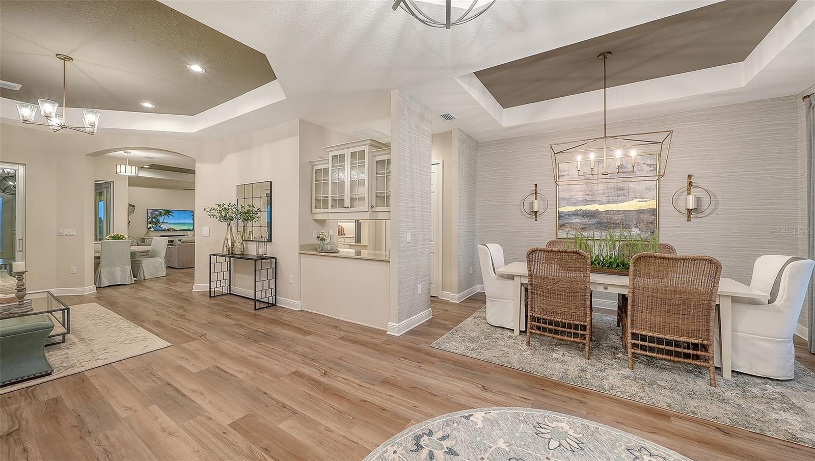 HAMPTON LAKES - Residential