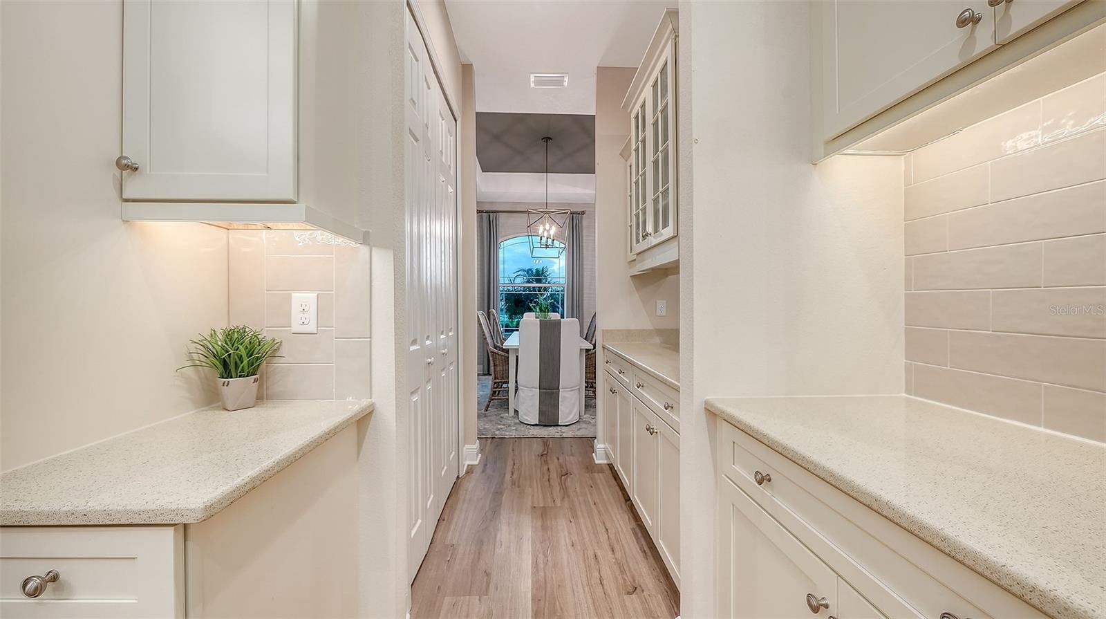 HAMPTON LAKES - Residential