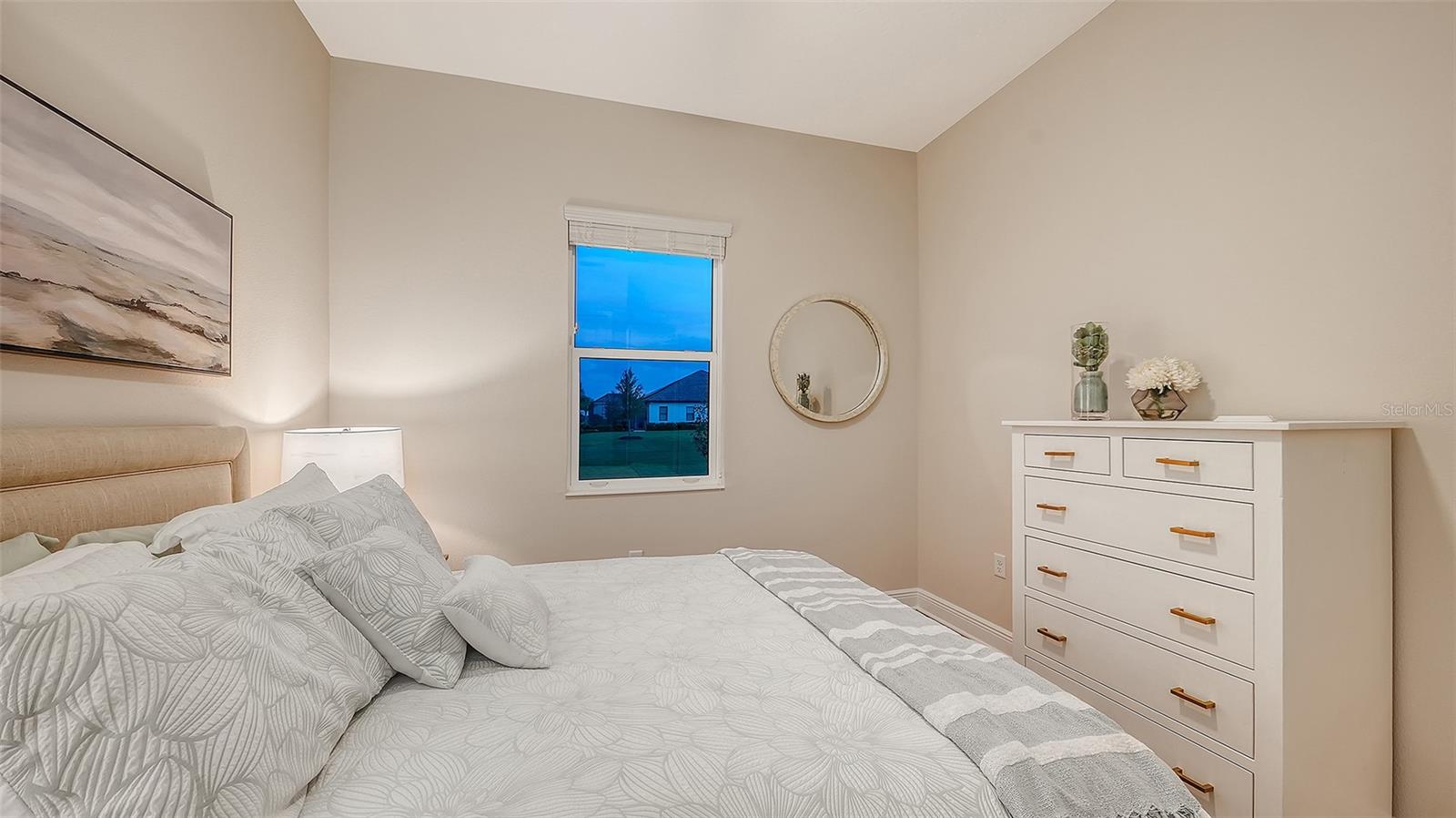 HAMPTON LAKES - Residential