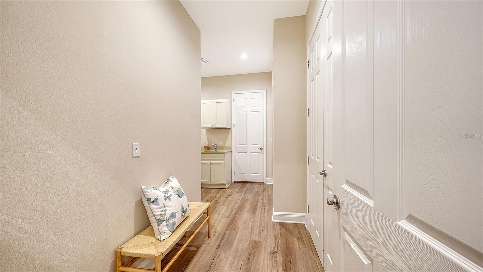HAMPTON LAKES - Residential