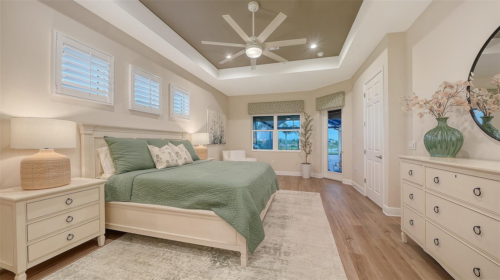 HAMPTON LAKES - Residential