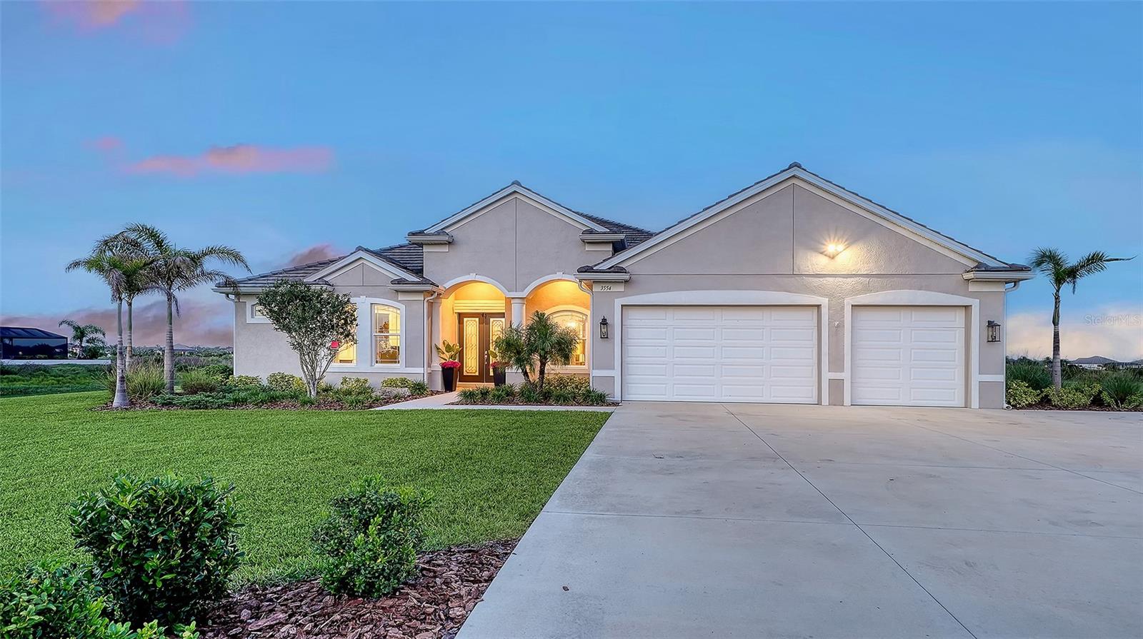 HAMPTON LAKES - Residential