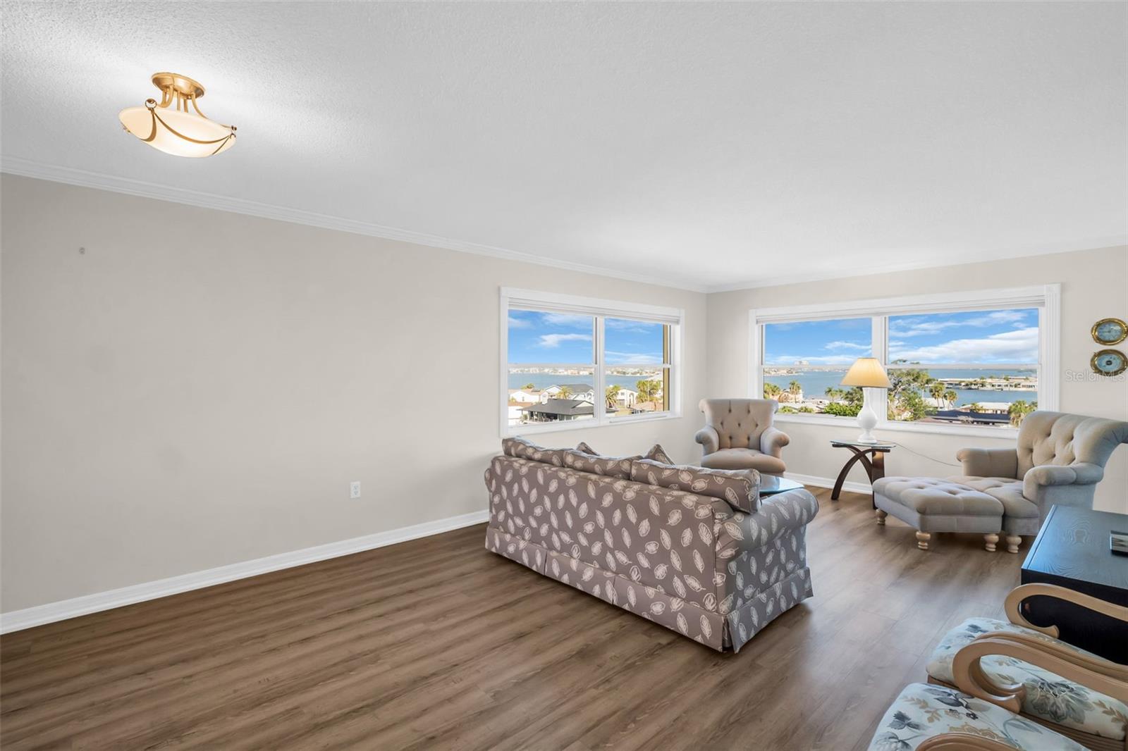 4725 COVE CIRCLE 601