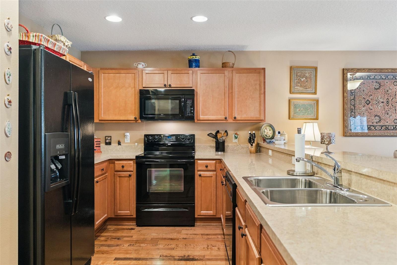 BAYBERRY LAKES MB 51 PG 167 - Residential