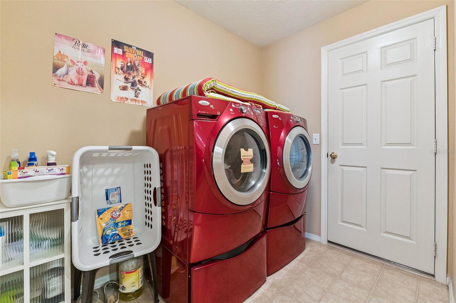 BAYBERRY LAKES MB 51 PG 167 - Residential