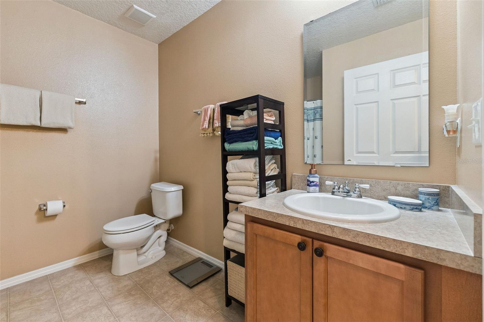 BAYBERRY LAKES MB 51 PG 167 - Residential