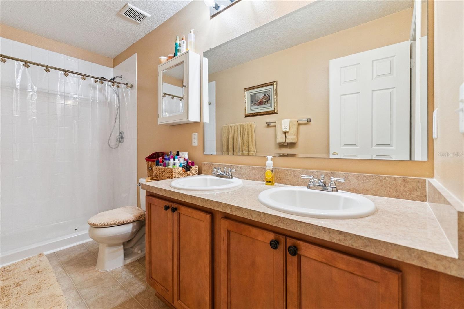 BAYBERRY LAKES MB 51 PG 167 - Residential