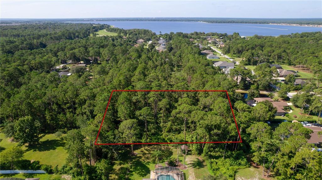 Photo of 12 Craycroft Avenue, Debary, FL 32713 (MLS # V4943916)