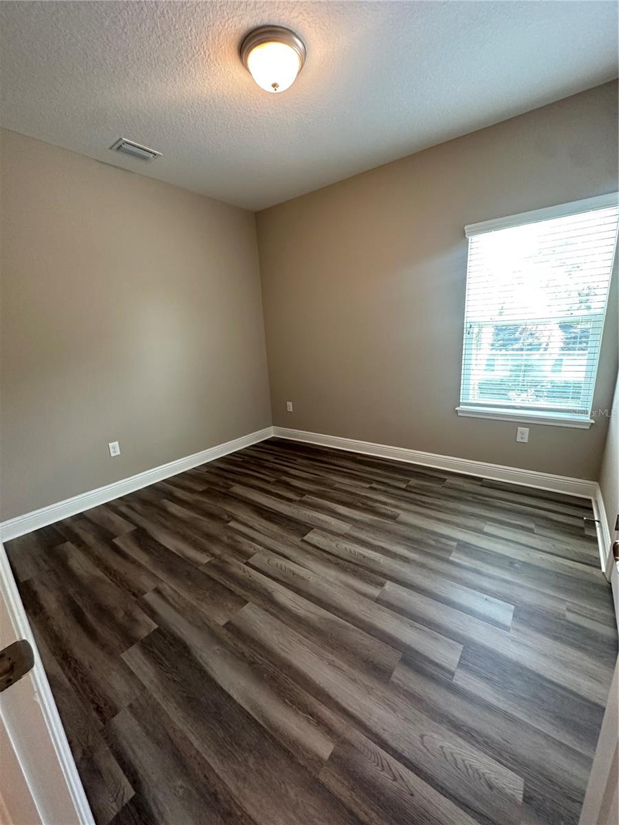 PARK CITY 2ND SEC - Residential Lease