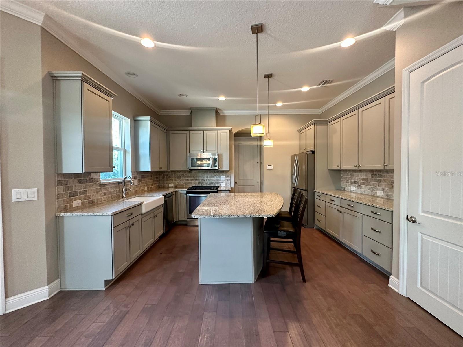 PARK CITY 2ND SEC - Residential Lease