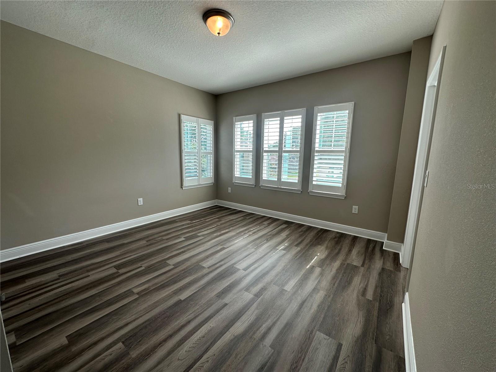 PARK CITY 2ND SEC - Residential Lease