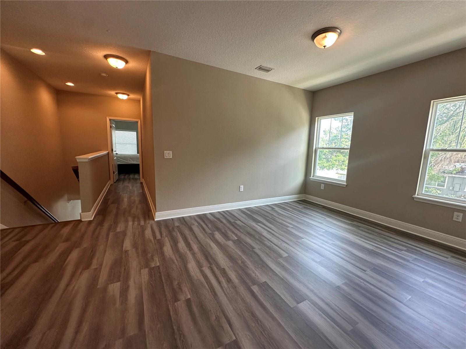 PARK CITY 2ND SEC - Residential Lease