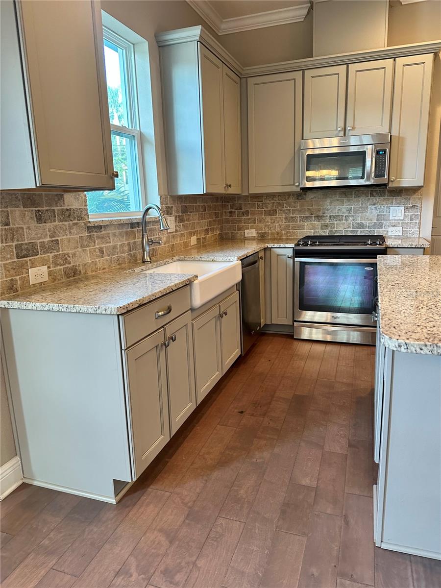 PARK CITY 2ND SEC - Residential Lease