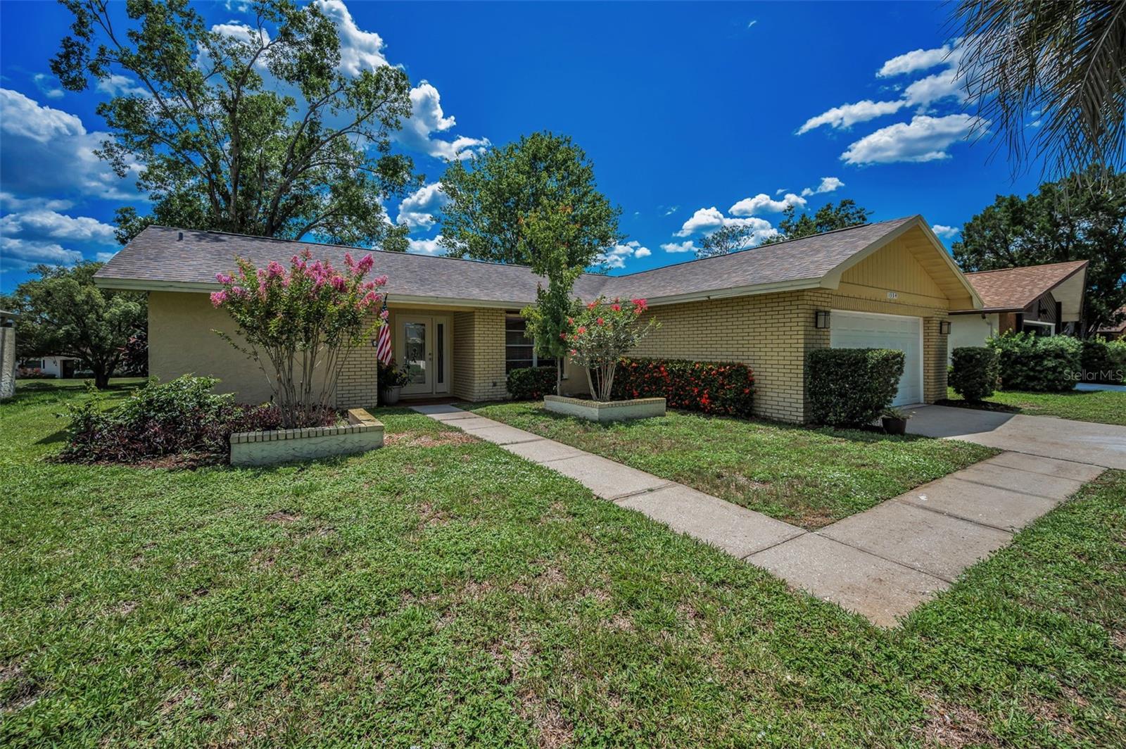 1334 GLENGARRY DRIVE