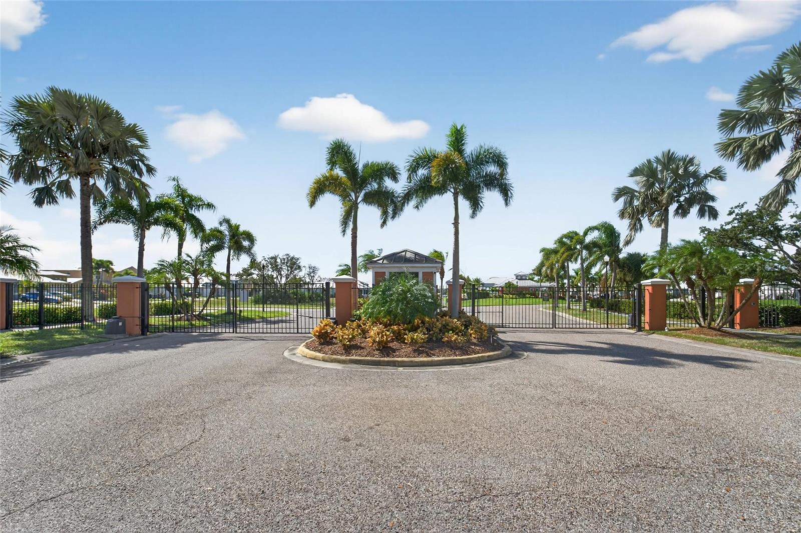 BIMINI BAY - Residential