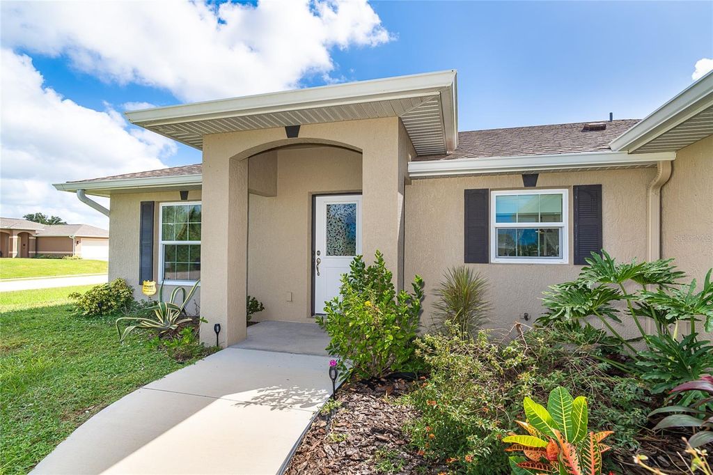 Photo of 7268 Beardsley Street, Englewood, FL 34224 (MLS # D6144191)