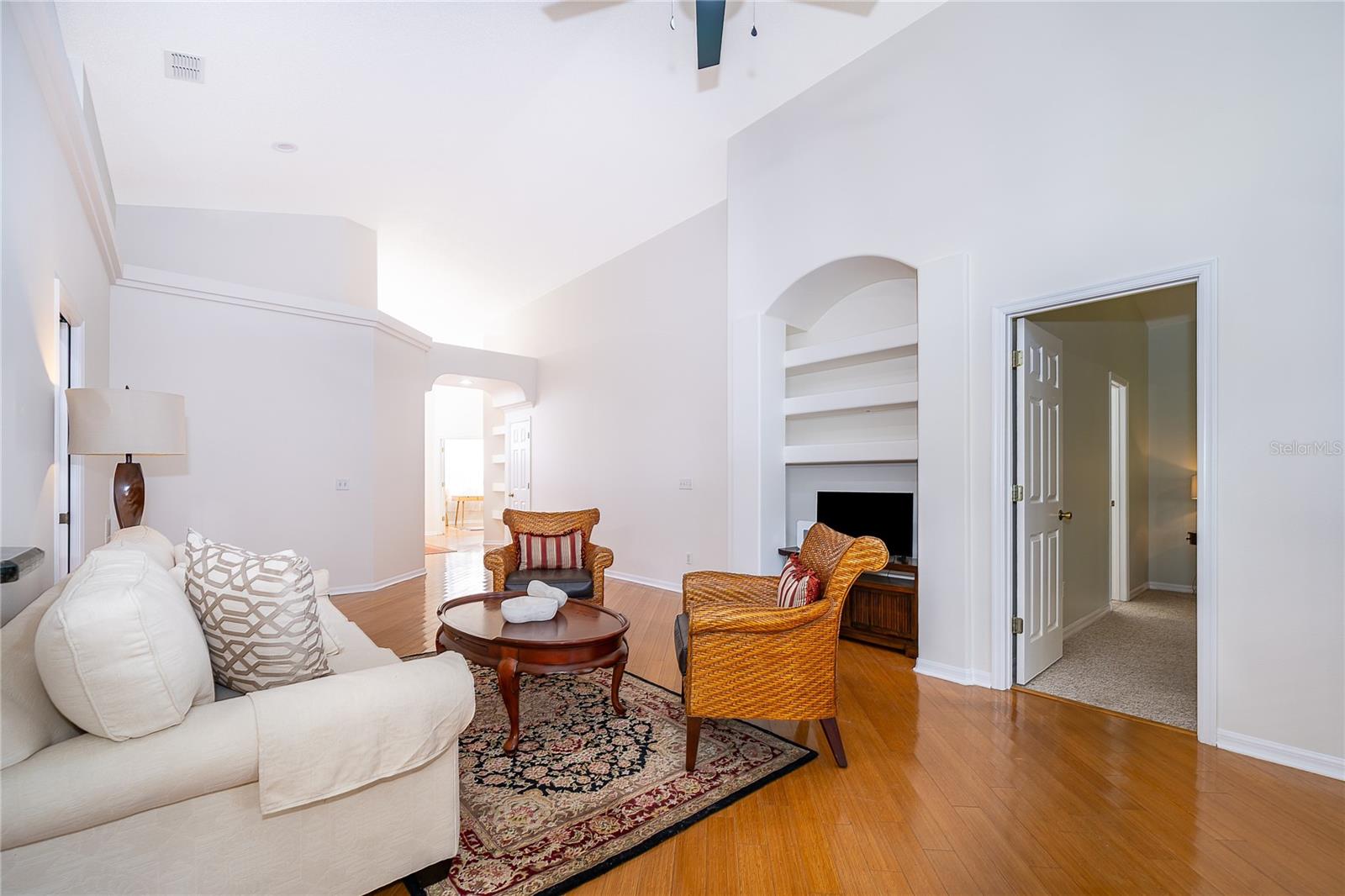 FOX GLEN AT CHELSEA PARC TUSCAWILLA PH 2 - Residential