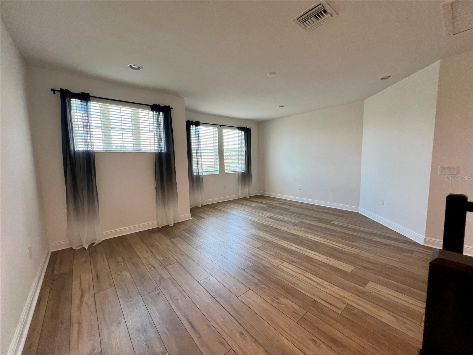 RIVER WILDERNESS PH IV - Residential Lease