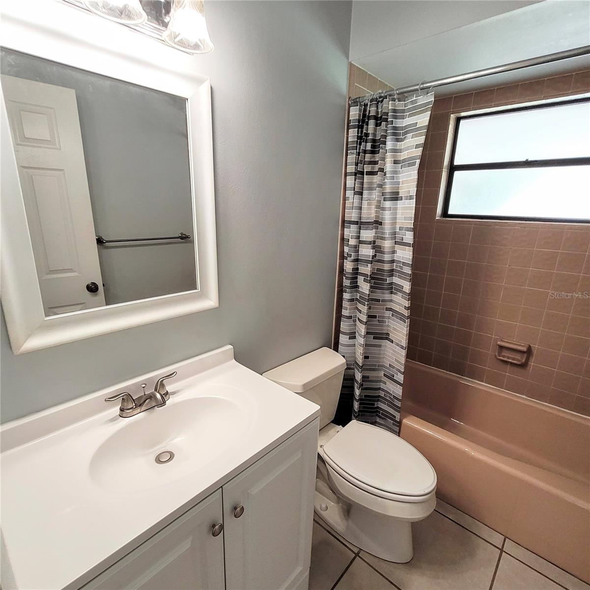 CEDAR HOLLOW - Residential