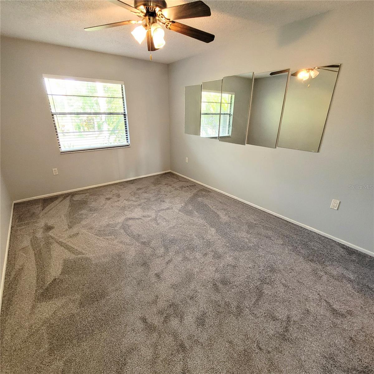 CEDAR HOLLOW - Residential