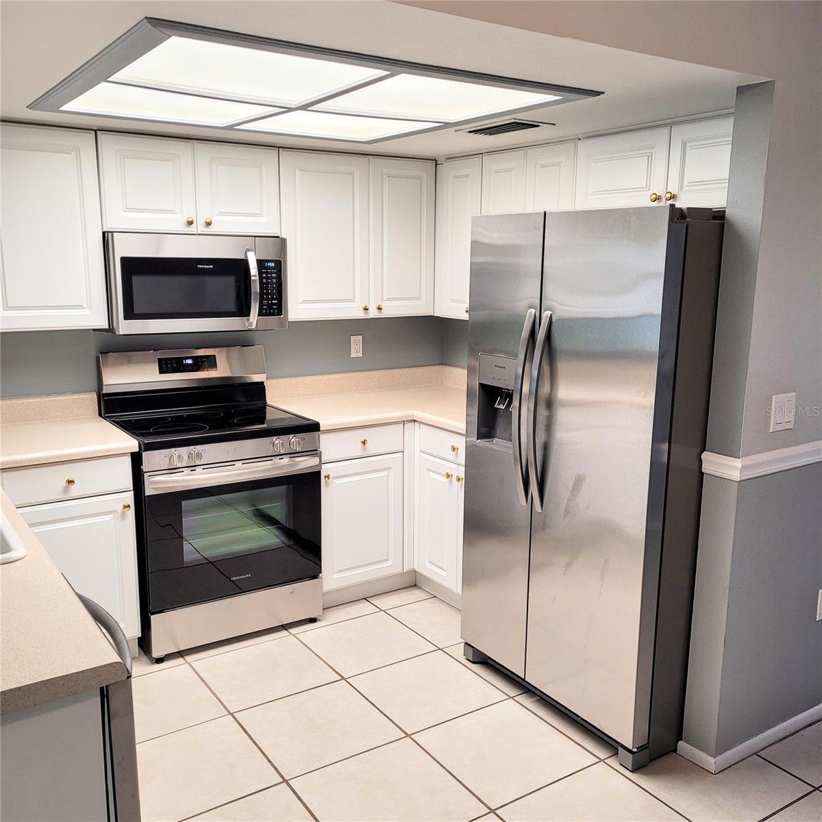 CEDAR HOLLOW - Residential