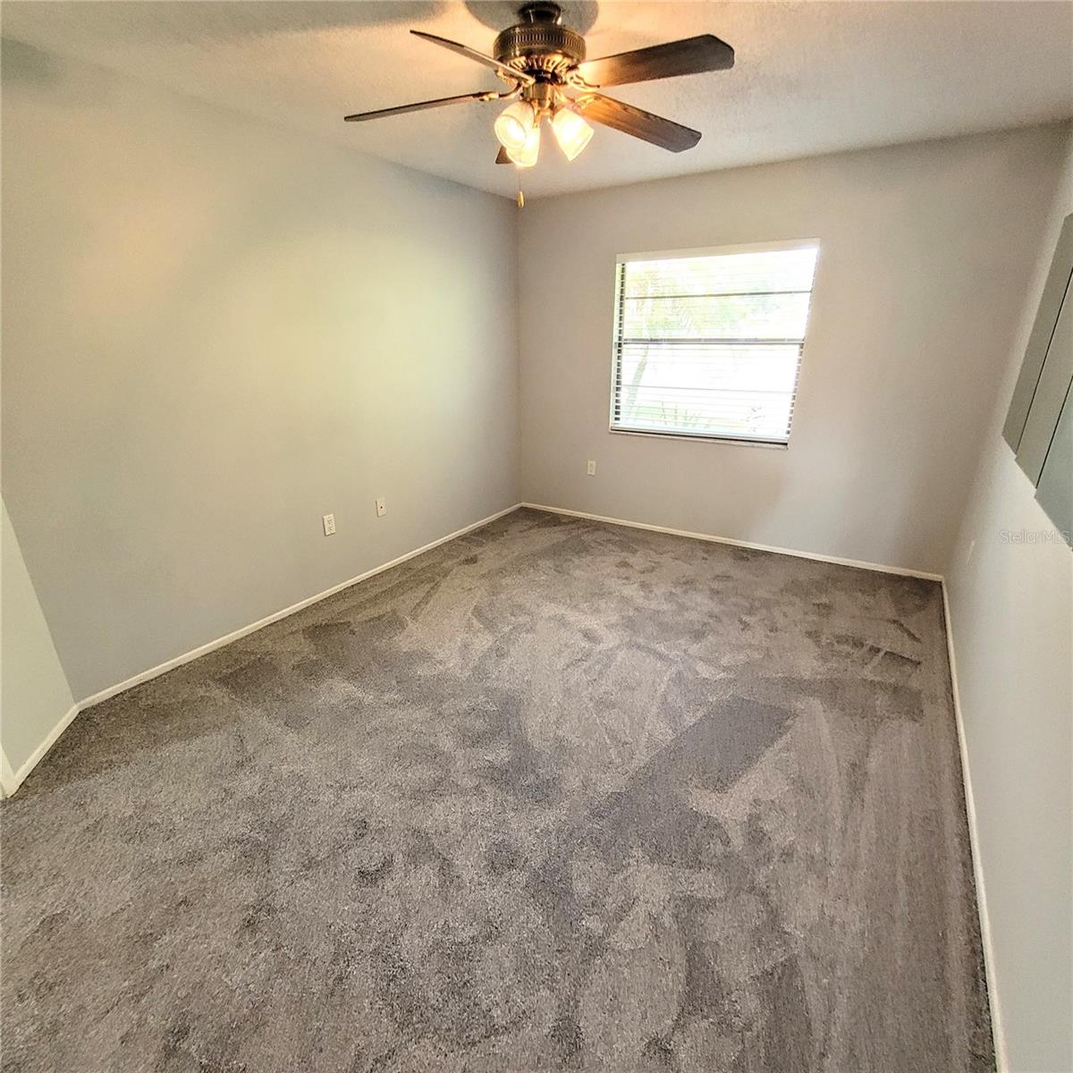 CEDAR HOLLOW - Residential