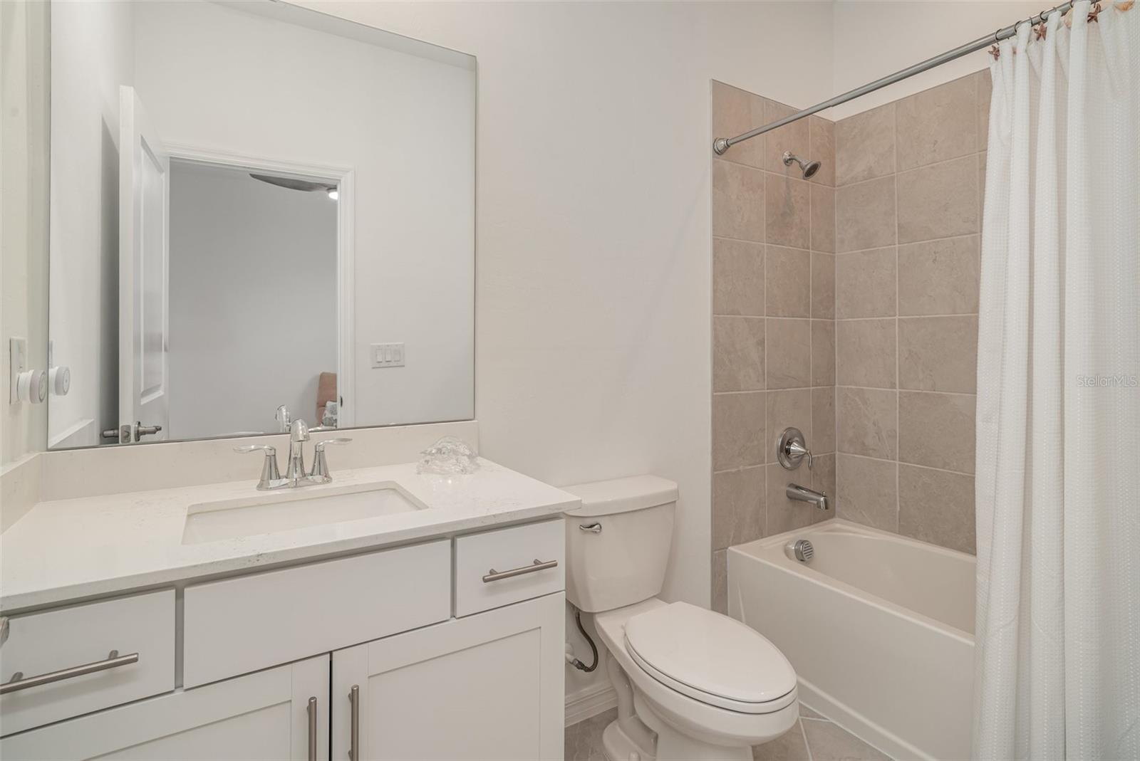 ANTIGUA/WELLEN PARK - Residential