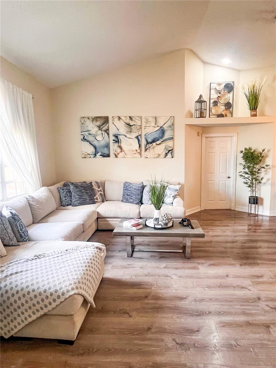 FAIRWAY OAKS - Residential