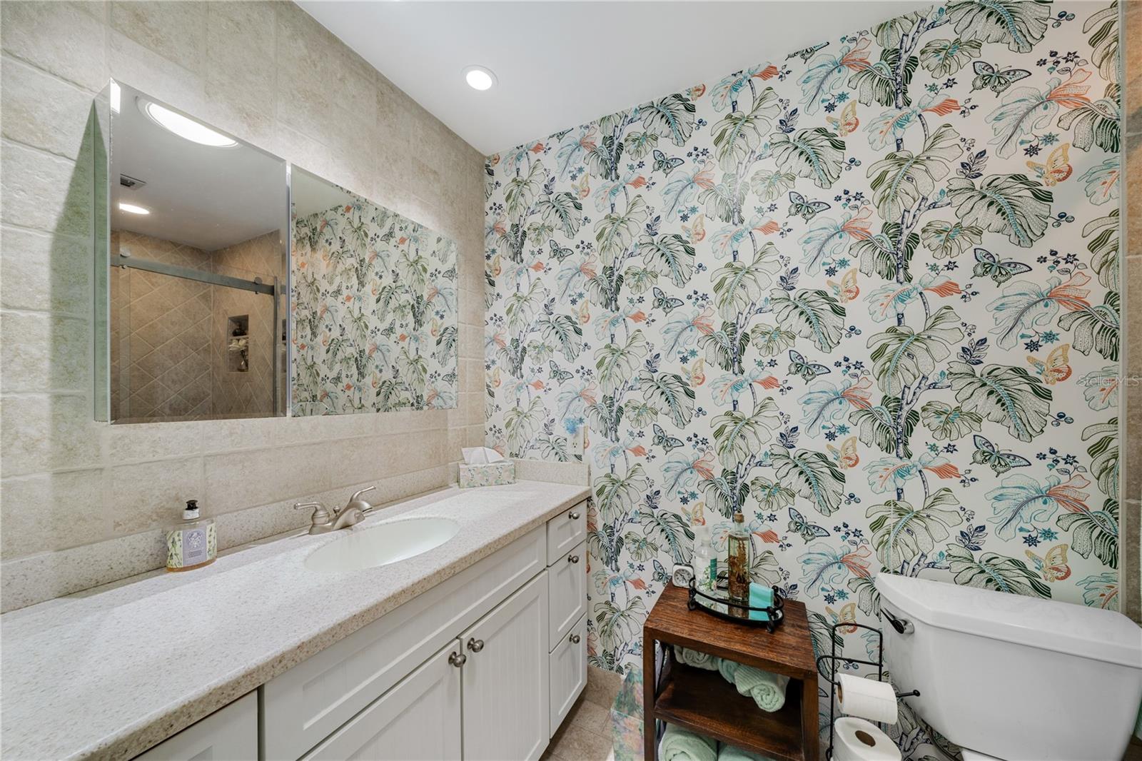 BOCA CIEGA POINT EAST - Residential