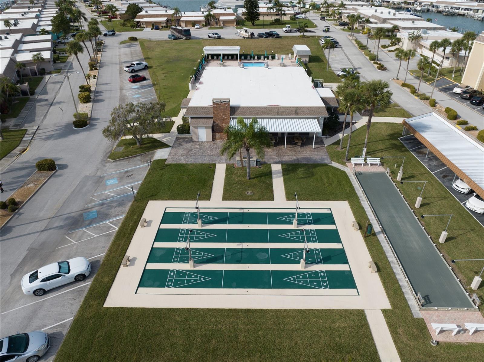 BOCA CIEGA POINT EAST - Residential