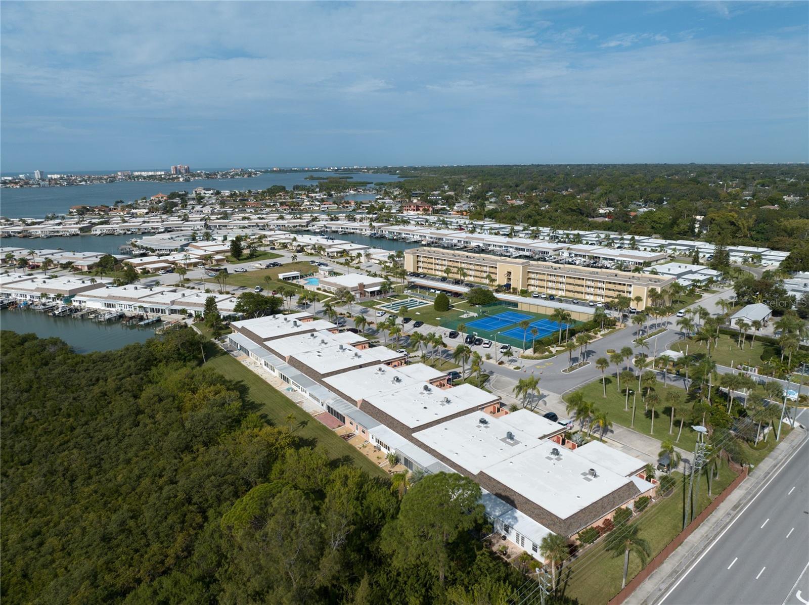 BOCA CIEGA POINT EAST - Residential