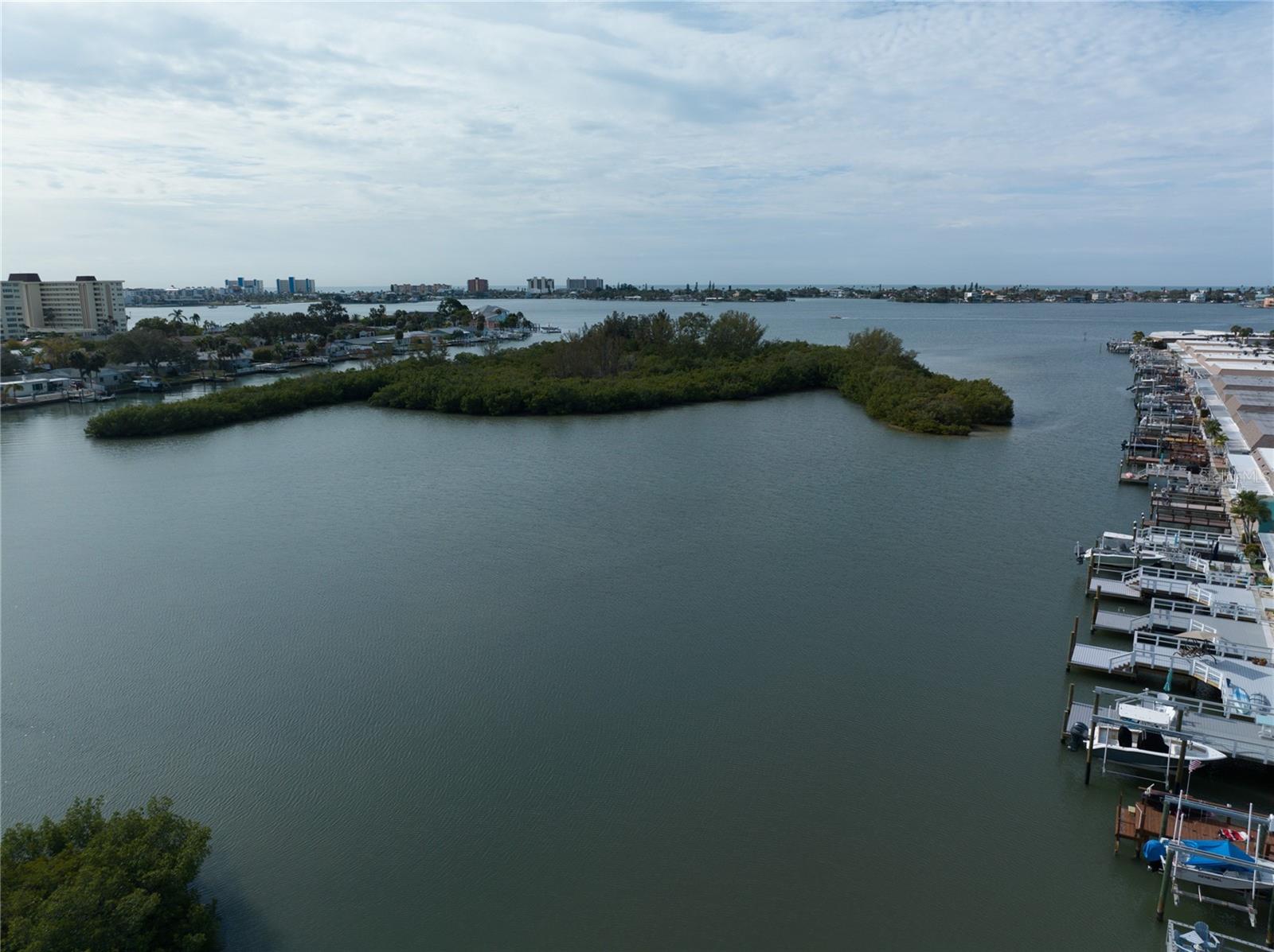 BOCA CIEGA POINT EAST - Residential