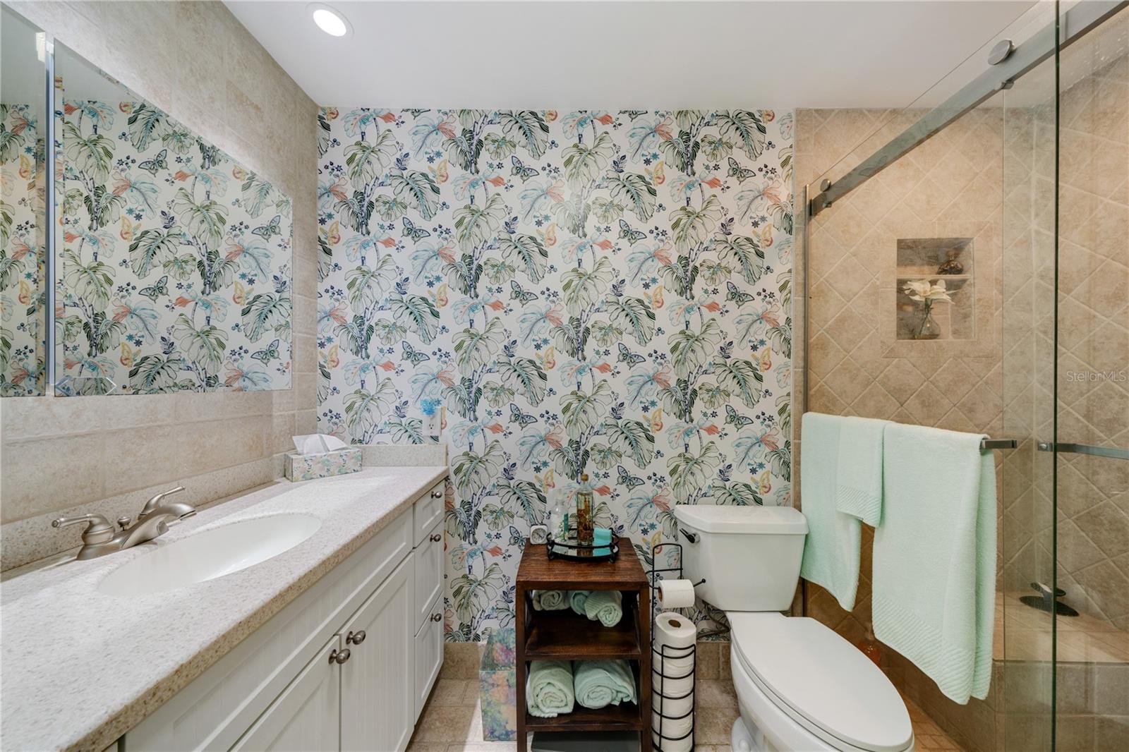 BOCA CIEGA POINT EAST - Residential