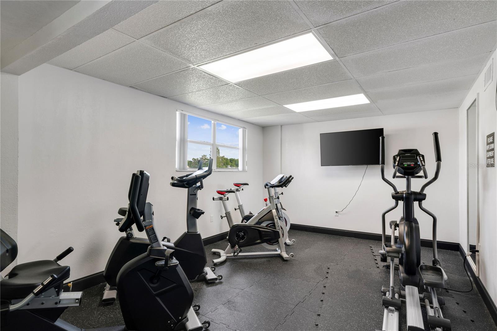 BOCA CIEGA POINT EAST - Residential