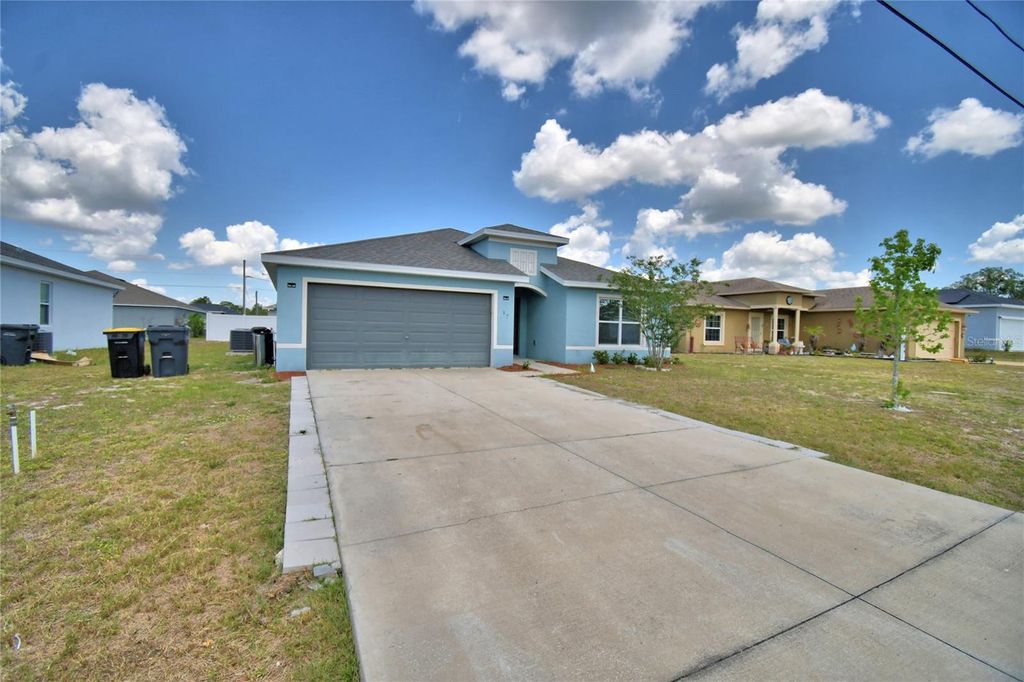 Photo of 17 Zinnia Lane E, Kissimmee, FL 34759 (MLS # P4938594)