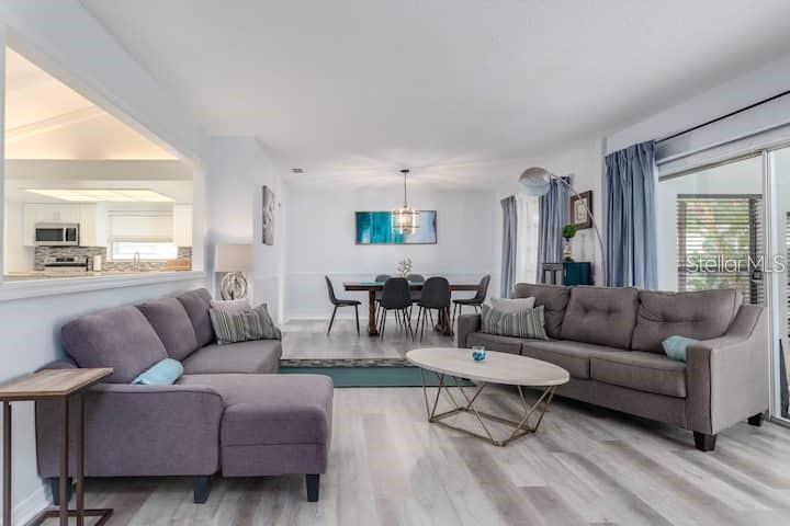 BAY CREST PARK UNIT 20 - Residential