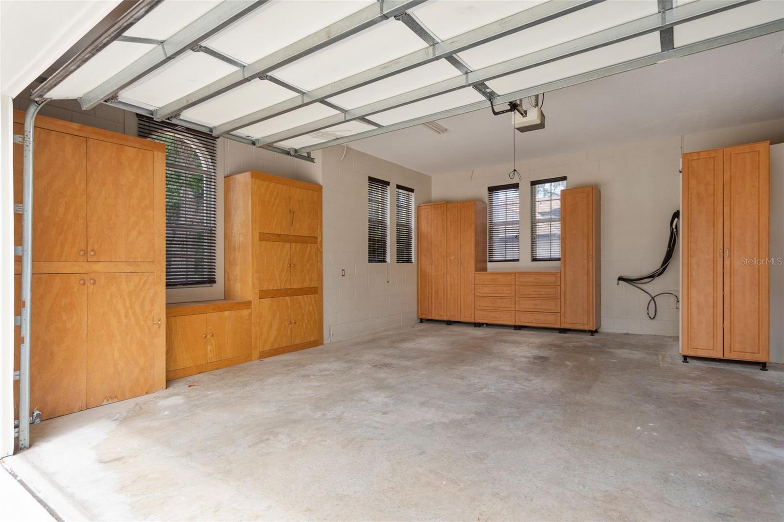 CRANES POINT - Residential