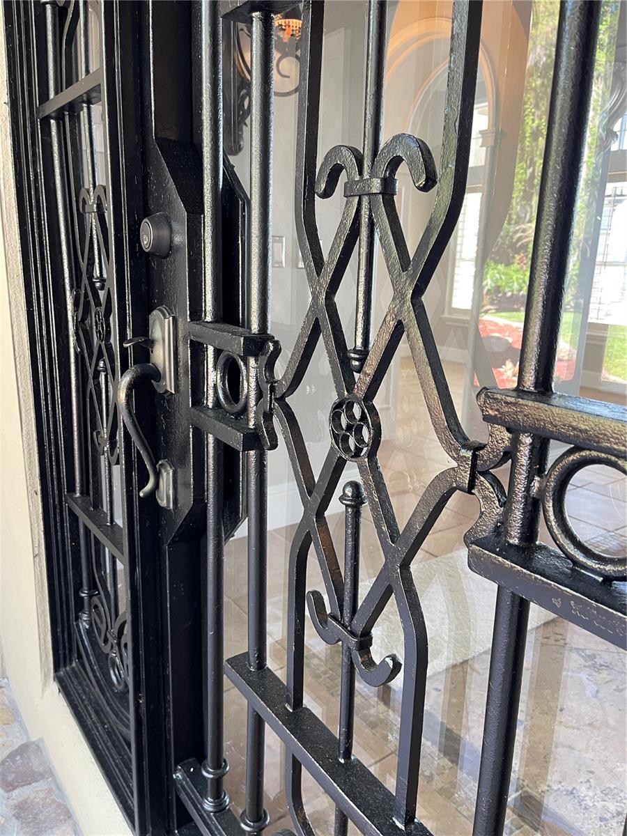 CRANES POINT - Residential