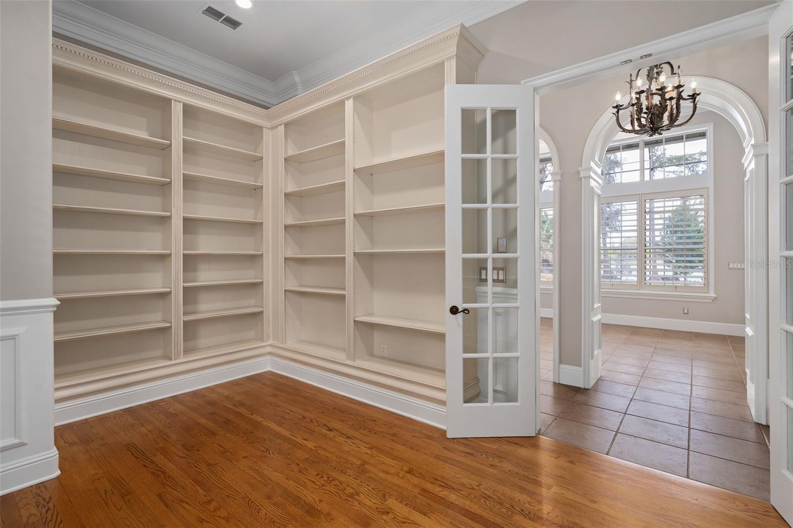 CRANES POINT - Residential