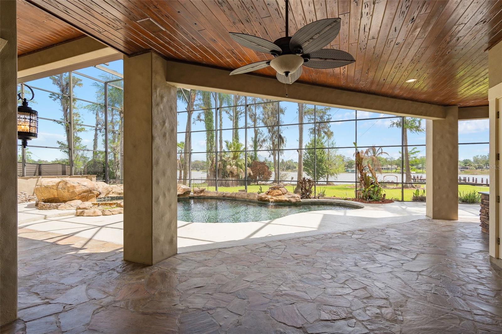 CRANES POINT - Residential