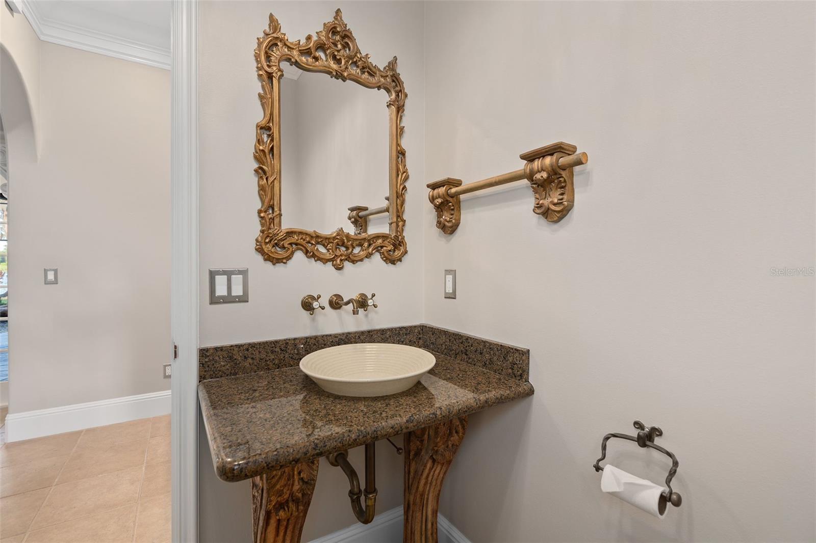 CRANES POINT - Residential