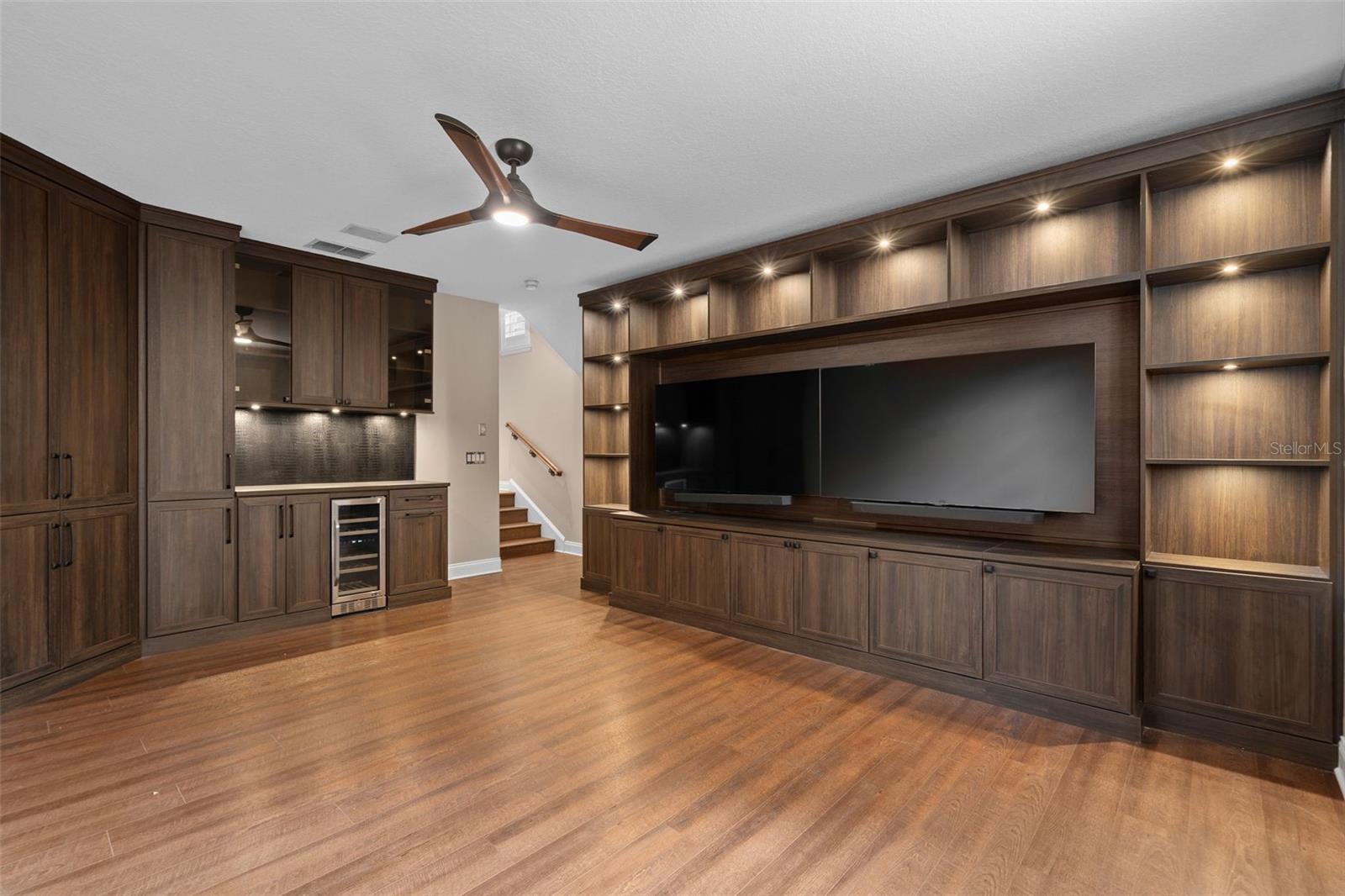 CRANES POINT - Residential